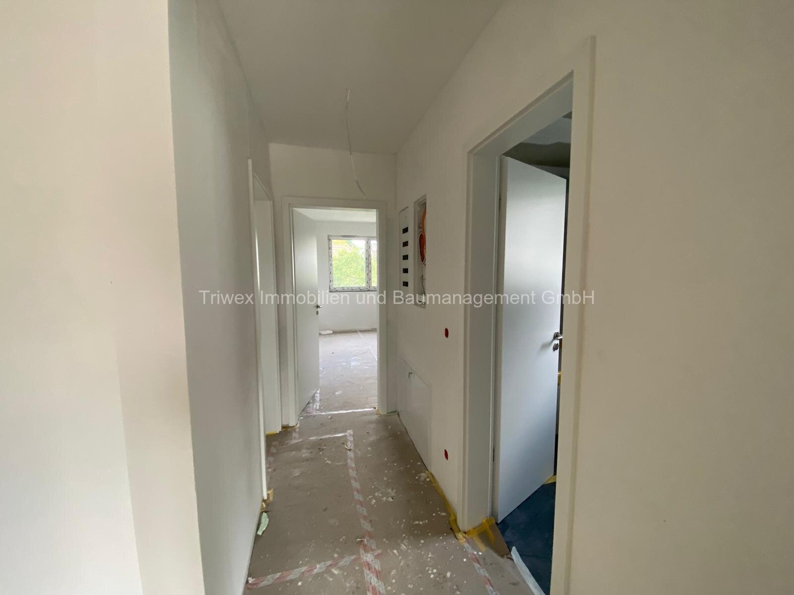 Stilvoller Neubau mit unverbaubarem Seeblick und hochwertiger Einbauküche von "Daniel-Küchen"